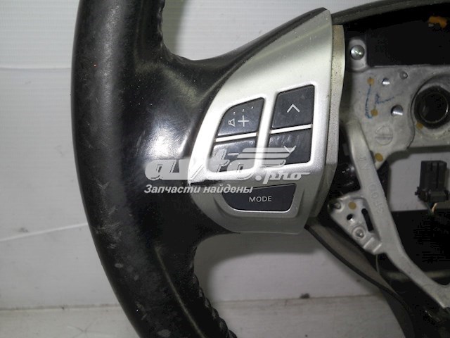 Рулевое колесо на Mitsubishi Lancer X SPORTBACK 