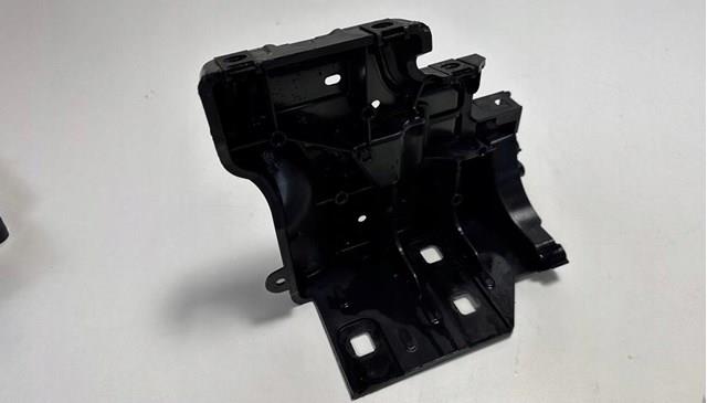 Купить LR125669 Land Rover 