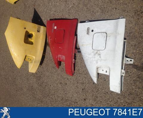 7841E7 Peugeot/Citroen Pára-lama dianteiro esquerdo