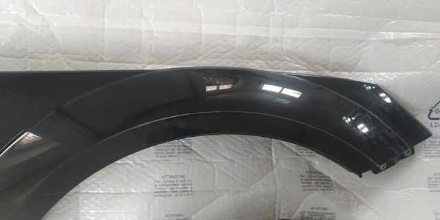 Крыло переднее правое 8S0821118A VAG