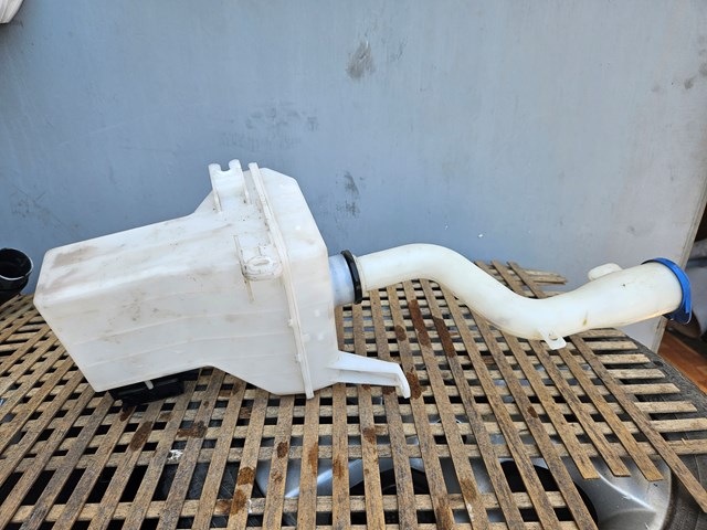 Купить 986101C501 Hyundai/Kia Бачок омывайки