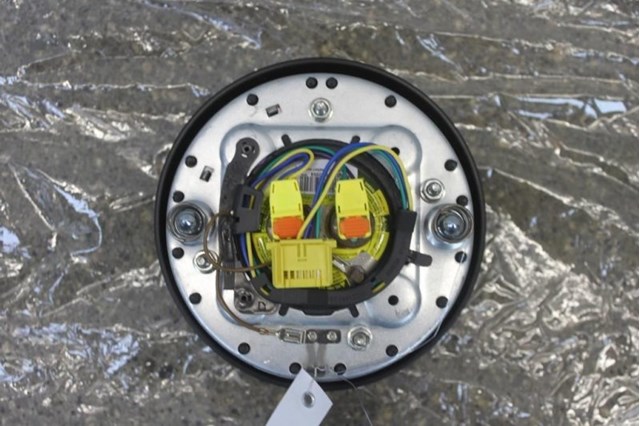  Mercedes A0008606600