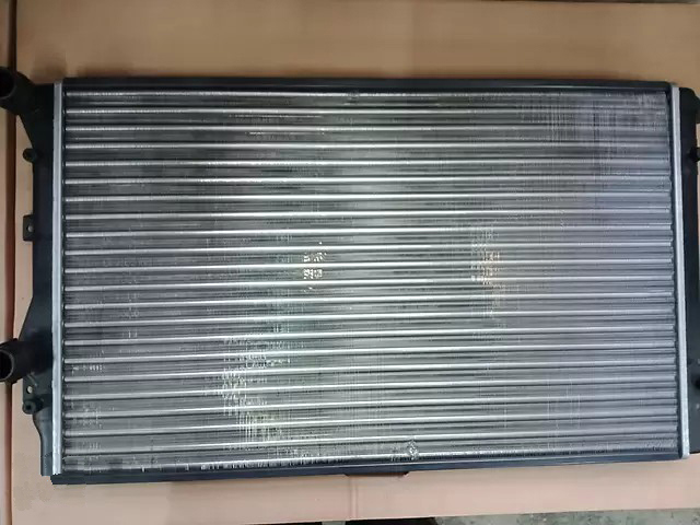 Купить 955508A1 Polcar Радиатор водяной