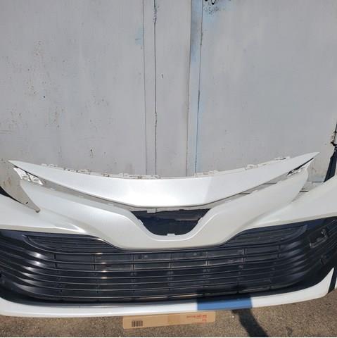 Передний бампер 521193T967 Toyota