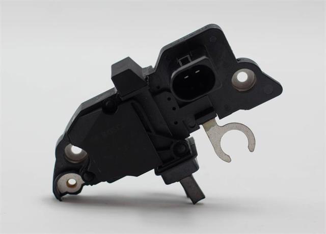 Купить 1986AE0130 Bosch Реле регулятор напряжения генератора