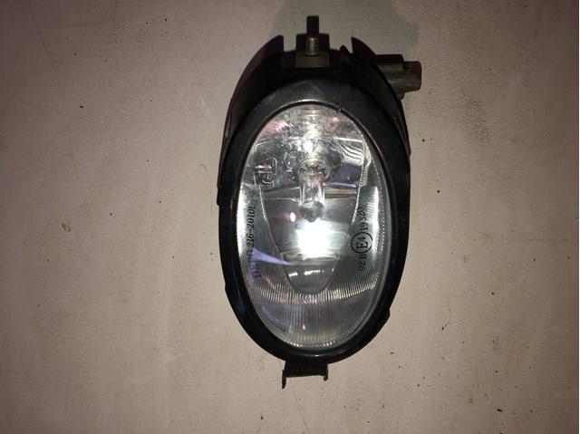 Левая противотуманная фара Mazda BN8R51690B