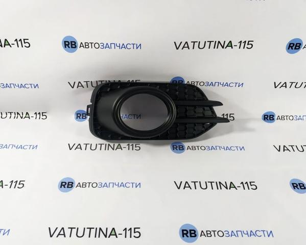 Купить FP7428916 FPS Заглушка (решетка) противотуманных фар бампера переднего правая