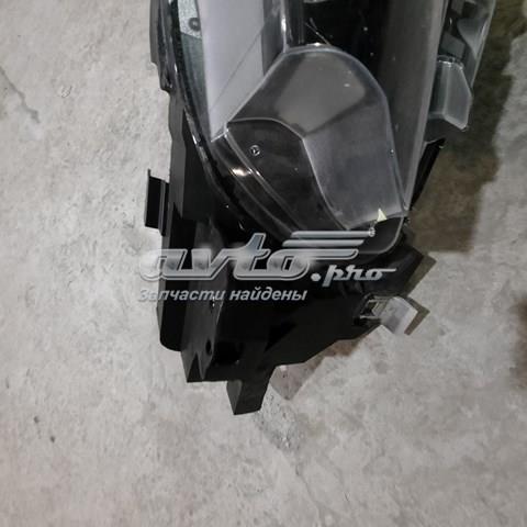 Правая фара TM5251030 Mazda