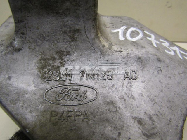 Подушка (опора) двигателя левая Ford 1141460