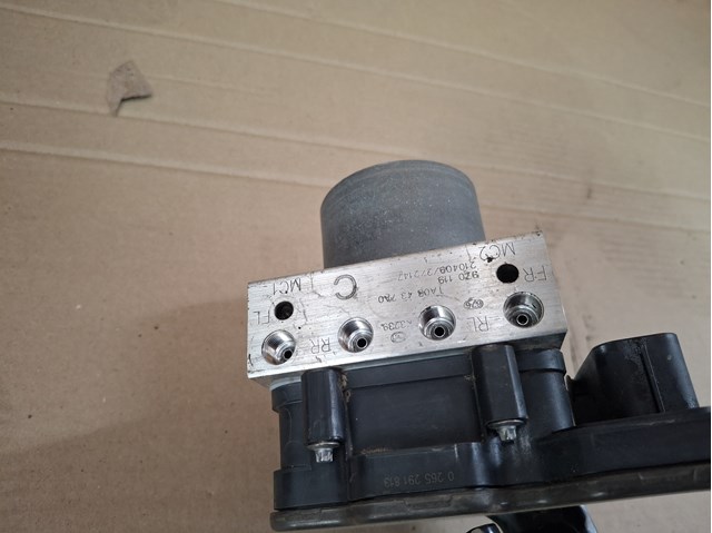  TA0B437A0 Mazda