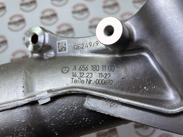 Корпус масляного фильтра A6561801100 Mercedes