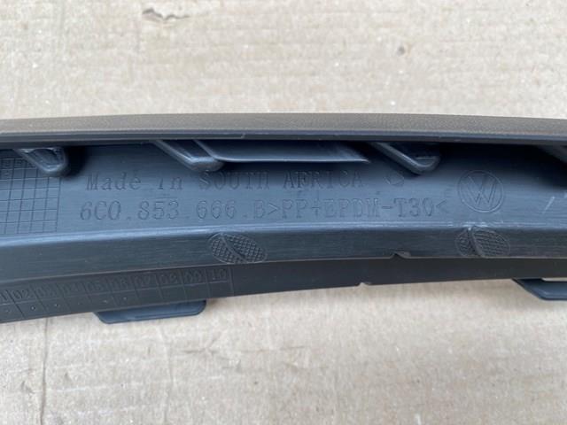 6C0854662CRYP VAG Правая решетка переднего бампера