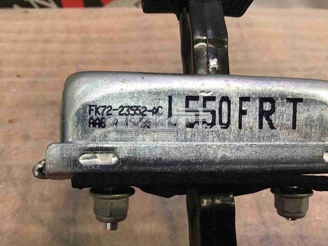 Купить LR061290 Land Rover Ограничитель открывания дверей