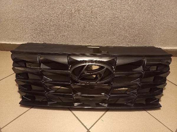 Решетка радиатора 86351N7100 Hyundai/Kia