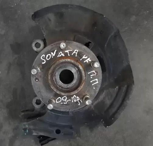 Цапфа (поворотный кулак) передний правый 517163R010 Hyundai/Kia