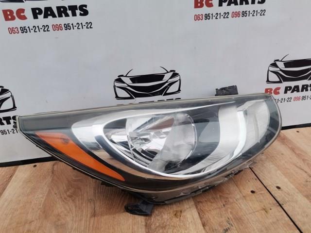 Правая фара 921021R010 Hyundai/Kia