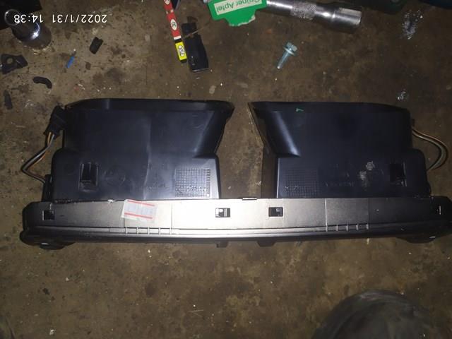 Дефлектор обдува салона VAG 3U0820951A цена, от 31.67 USD