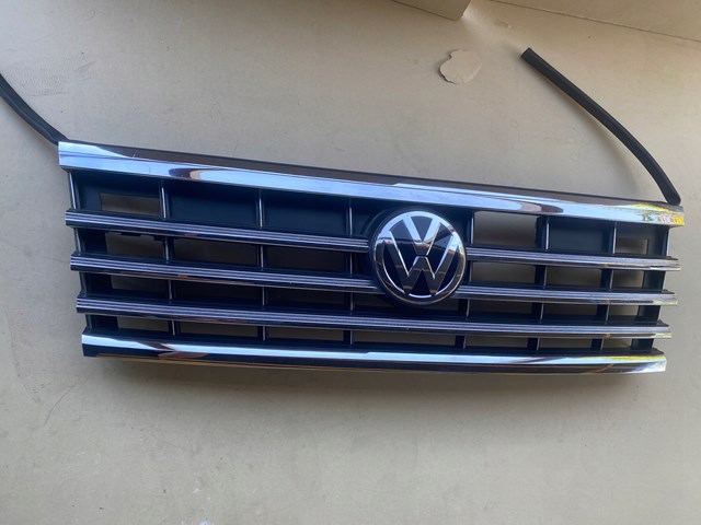 Облицовка радиатора VAG 760853653 цена, от 240.72 USD