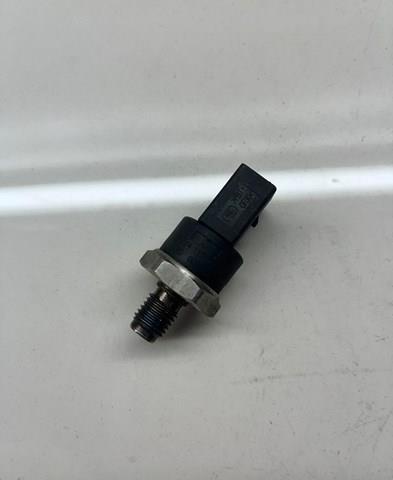 Compre A0041537528 Mercedes Sensor de pressão de combustível