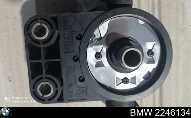 2246134 BMW 
