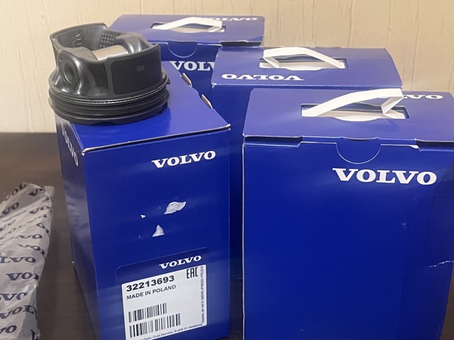  32213693 Volvo