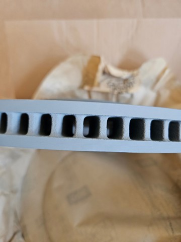 Тормоз дисковый передний Ford 2527818 цена, от 99.76 USD