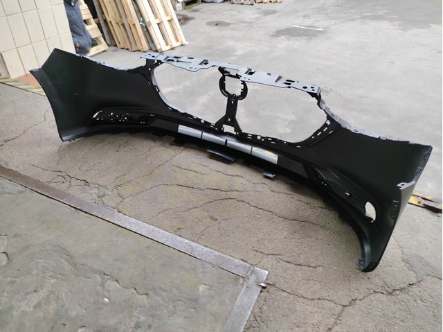 Бампер передний Mazda BCKA50031EBB