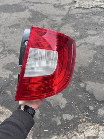 Купить LLH241 Magneti Marelli Задняя правая фара