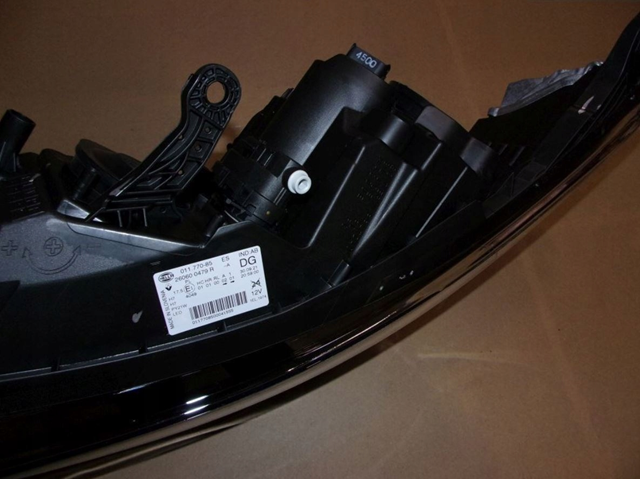Фара левая Renault (RVI) 260600479R цена, от 405.26 USD