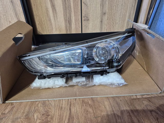 92101G2001MBL Hyundai/Kia Фара