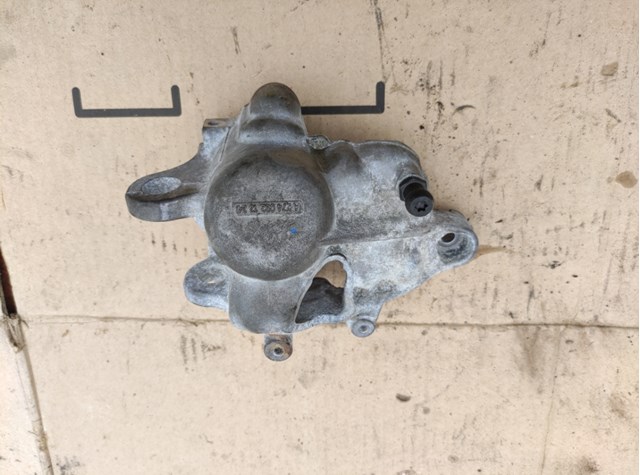 Купить A2740921234 Nissan/Infiniti Кронштейн топливного насоса ТНВД