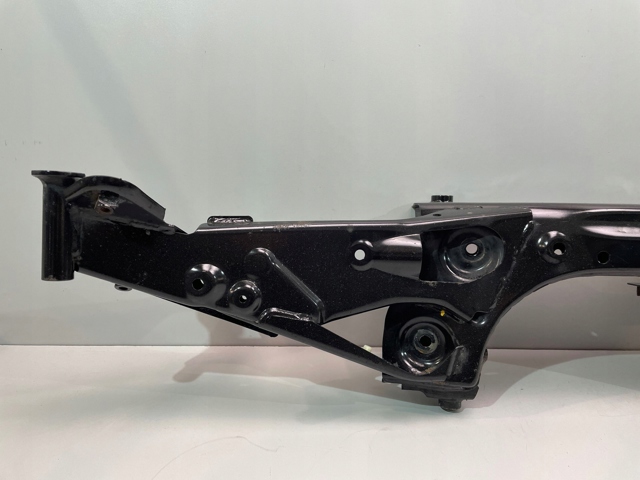6851560 BMW Подрамник задней подвески