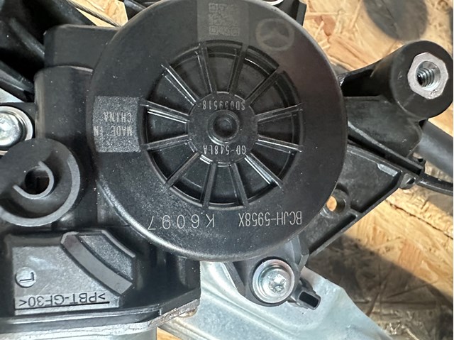 BCJH5958XB Mazda Мотор стеклоподъемника двери передней, левой