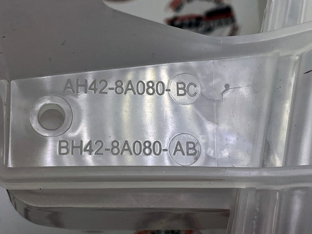 LR181684 Land Rover 