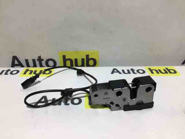 Замок крышки капота Porsche PAB823509