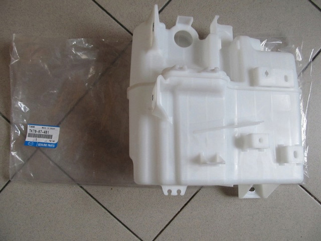 Купить TK7867481 Mazda Бачок омывайки