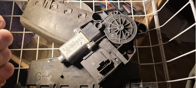 Купить 807310012R Renault (RVI) 