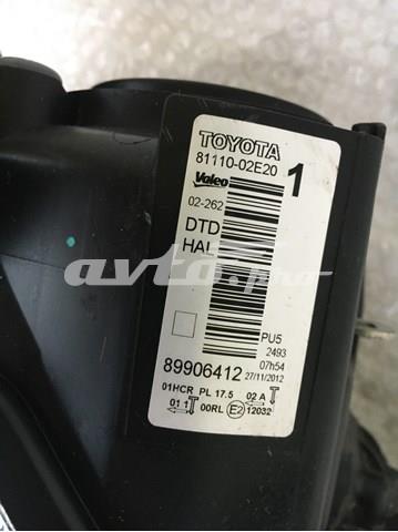 8111002E20 Toyota Фара передняя правая