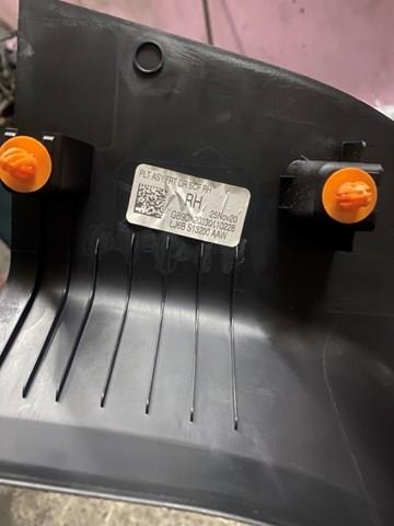 Накладка дверного порога внутренняя передняя правая Ford LJ6Z7813208AA цена, от 6.49 USD