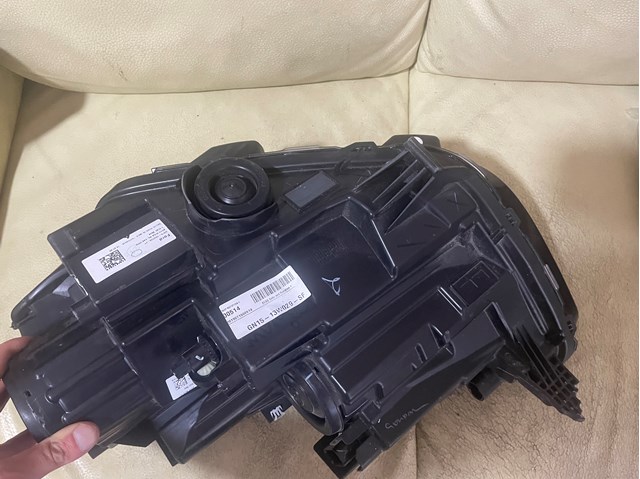 GN1513W029SF Ford Фара передняя правая