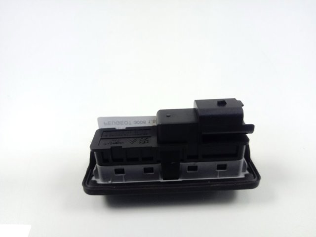 Кнопка привода замка третей/пятой двери Peugeot/Citroen 9827560380 цена, от 12.57 USD
