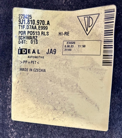 Подкрылок заднего крыла, правый Porsche 9J1810970A