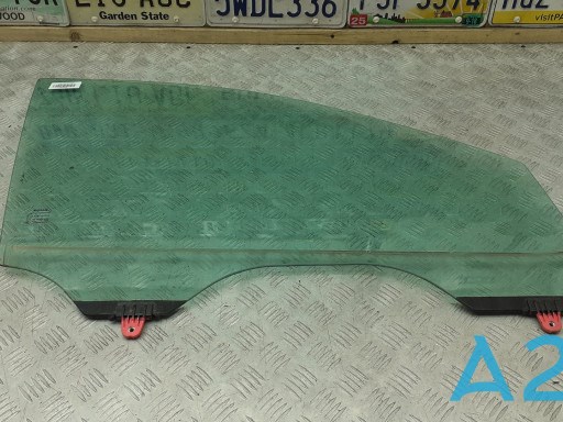 Стекло двери передней правой 803003KA0A Nissan/Infiniti