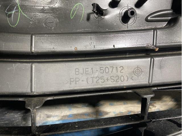 Купить BJE150712B Mazda Решетка радиатора