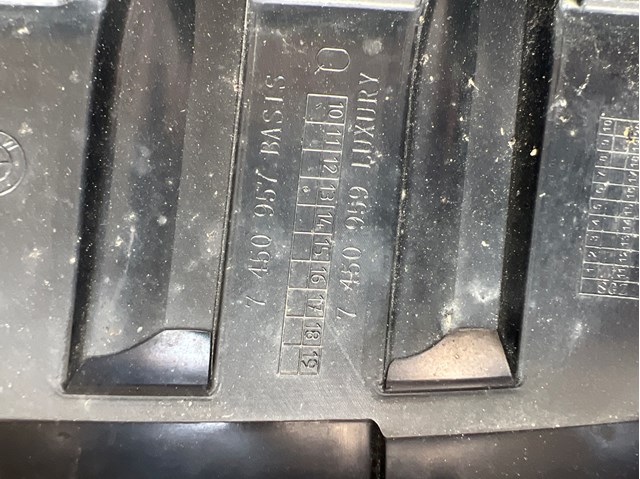 Купить 51135A39367 BMW Решетка радиатора