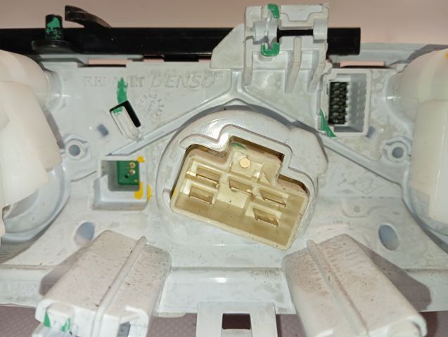 Купить 275008537R Renault (RVI) 