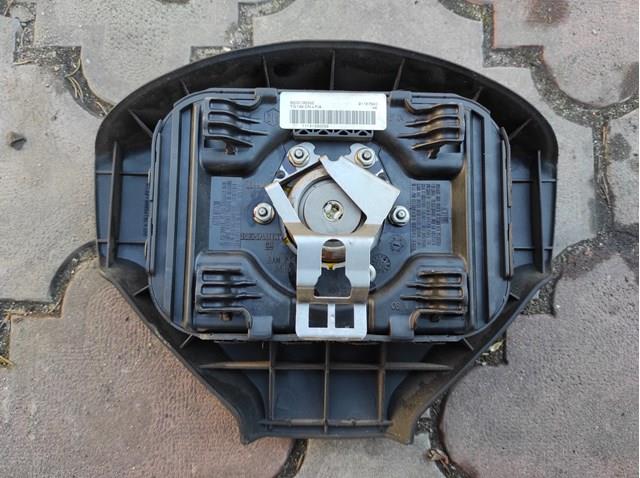 Подушка в руле Renault (RVI) 8200136332
