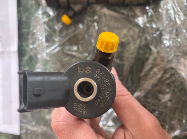 Топливные форсунки 0445110146 Renault (RVI)