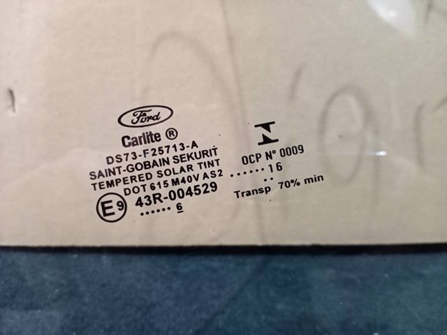 DS73F25713A Ford Стекло двери задней левой