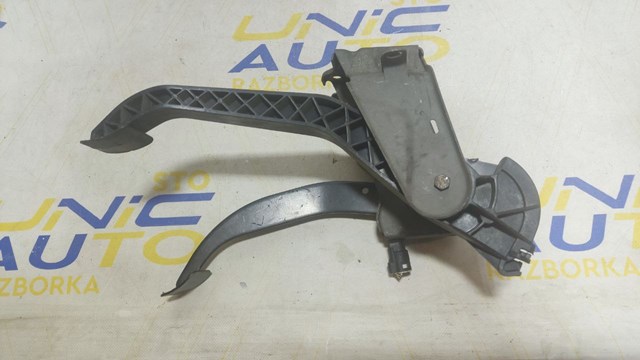  Renault (RVI) 8200215958 цена, от 38.33 USD